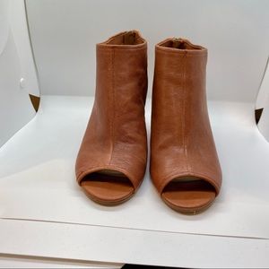 NNINE WEST ANKLE BOOTS